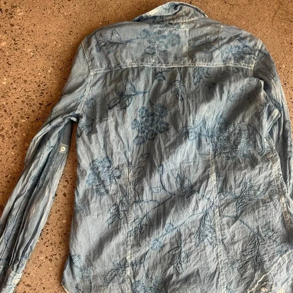 Cino women’s xs button up cotton top custom indigo dyed Blue floral button-up